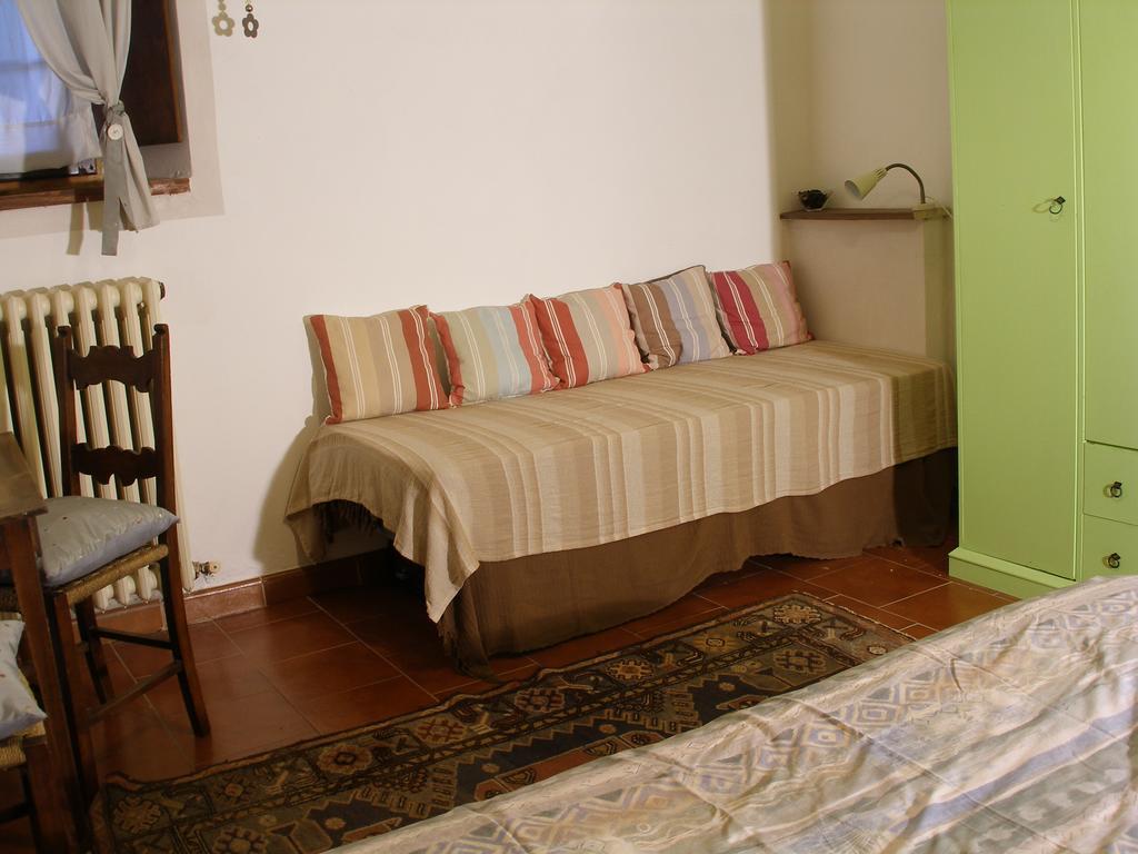 B&B Della Rosa Civitella D'Arna Szoba fotó